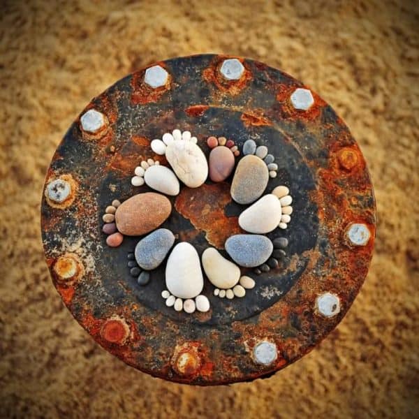 Stone Footprints 4 • Do-It-Yourself Ideas