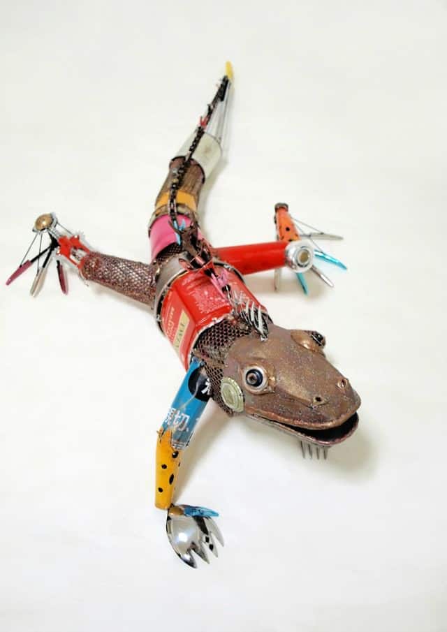 easy recycled art sculpture