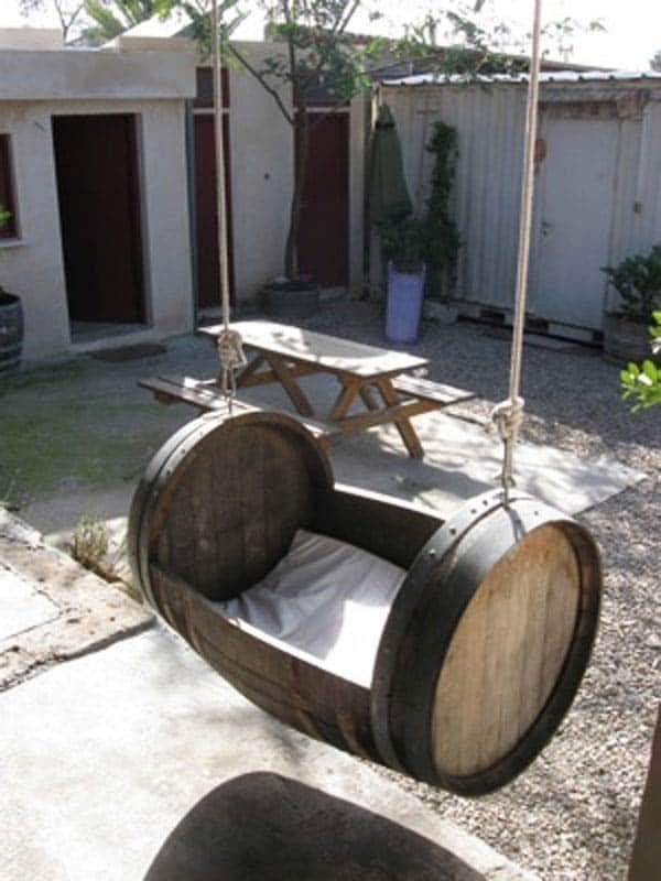 DIY-Ways-To-Re-Use-Wine-Barrels-16
