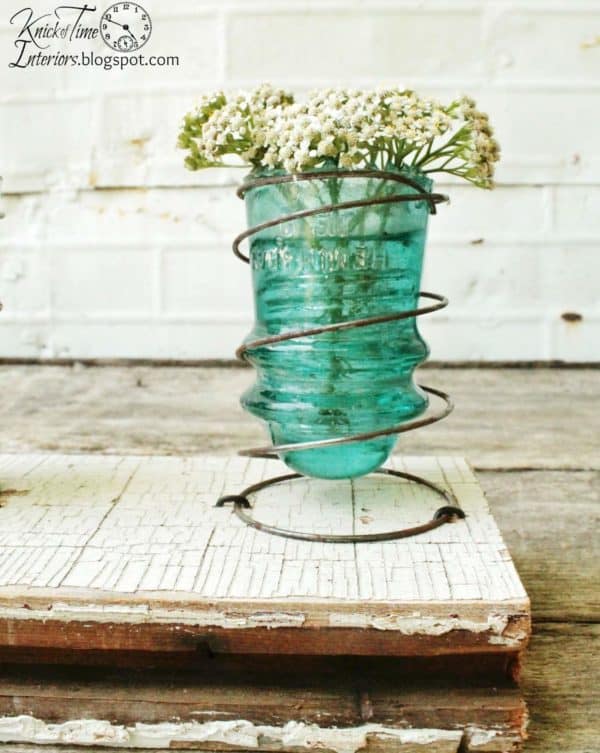 30+ Creative Ideas Using Vintage Glass Insulators 47 • Do-It-Yourself Ideas