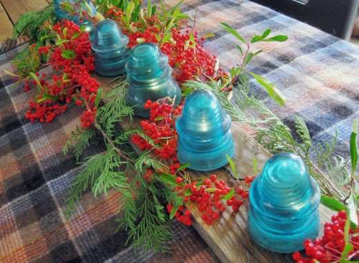 30+ Creative Ideas Using Vintage Glass Insulators 34 • Do-It-Yourself Ideas