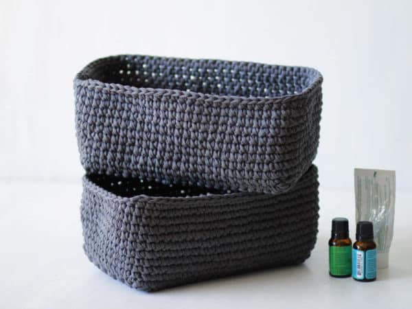 Upcycle Old Shirts Into T-shirt Yarn Baskets 19 • Clothing