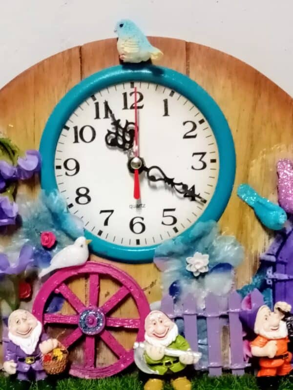 Vintage Wooden Wall Clock & Key Ring holder 5 • Home & décor
